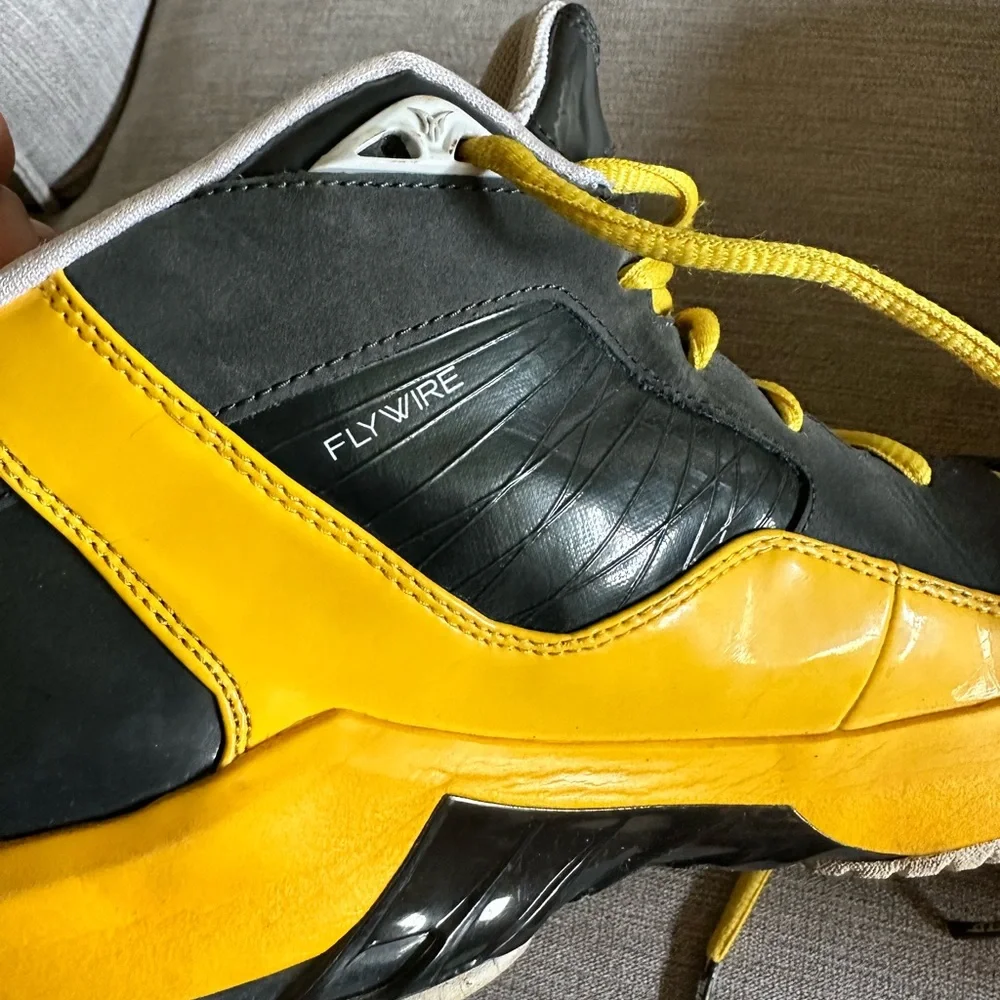 2011 Jordan Melo M8 Sneakers - Picture 4 of 4